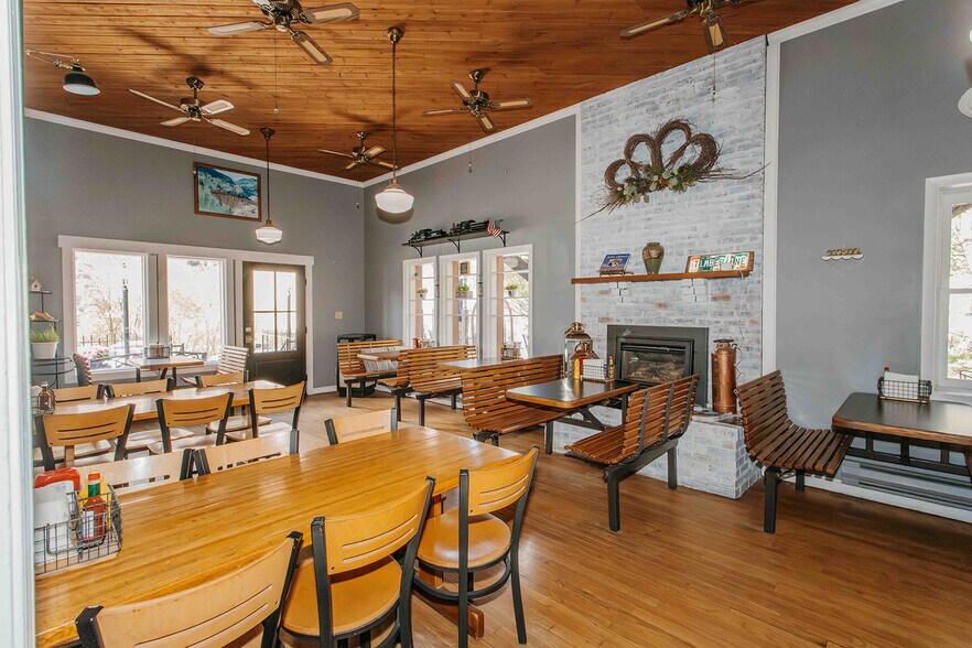 More Photos Of 807 Main St, Ouray Flex For Sale