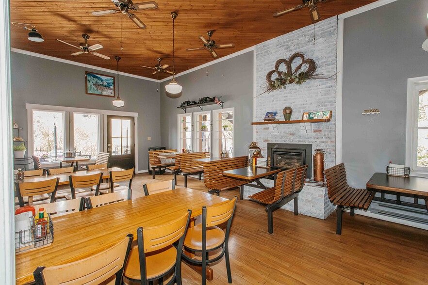 More Photos Of 807 Main St, Ouray Flex For Sale