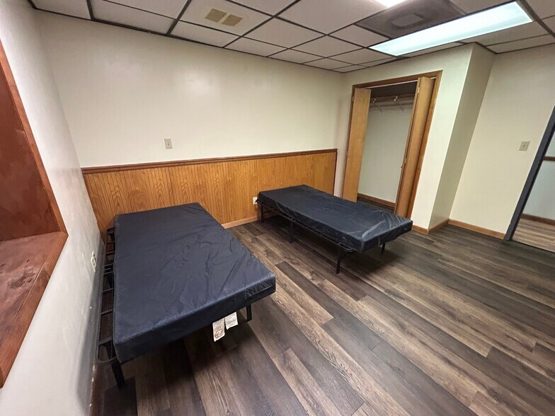 More Photos Of 198 George St, Beckley Research And Development For Sale