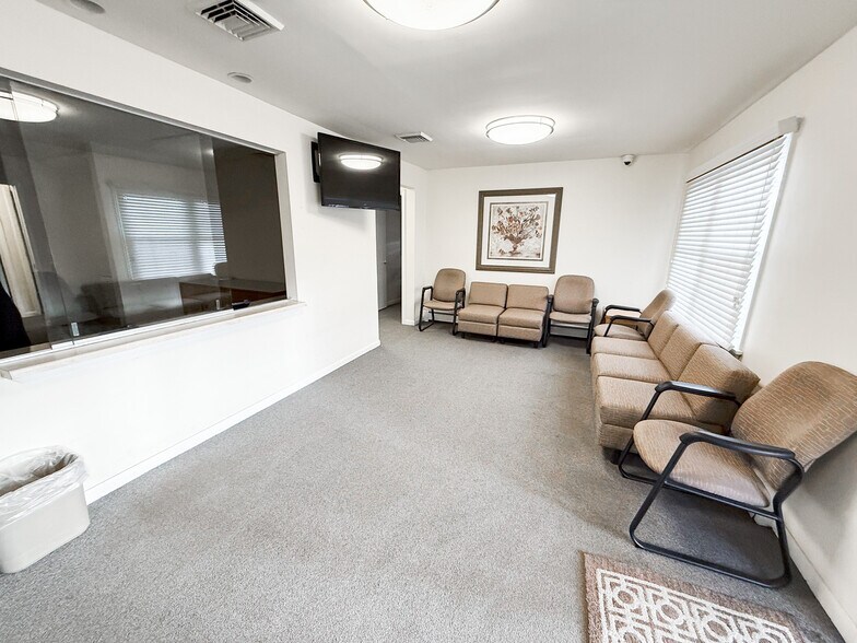 More Photos Of 108 Kings Hwy S, Cherry Hill Office For Lease