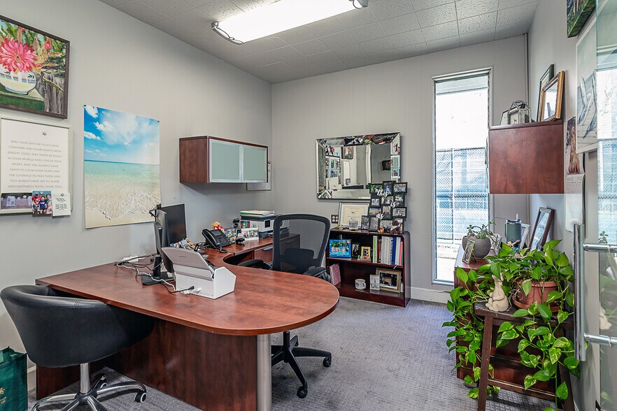 More Photos Of 2075 Pioneer Ct, San Mateo Medical For Sale