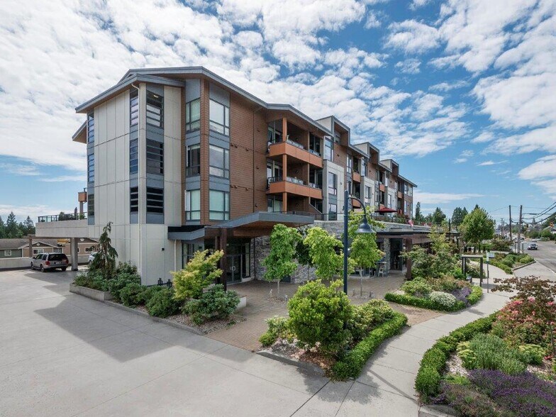 More Photos Of 875 Gibsons Way, Gibsons General Retail For Lease