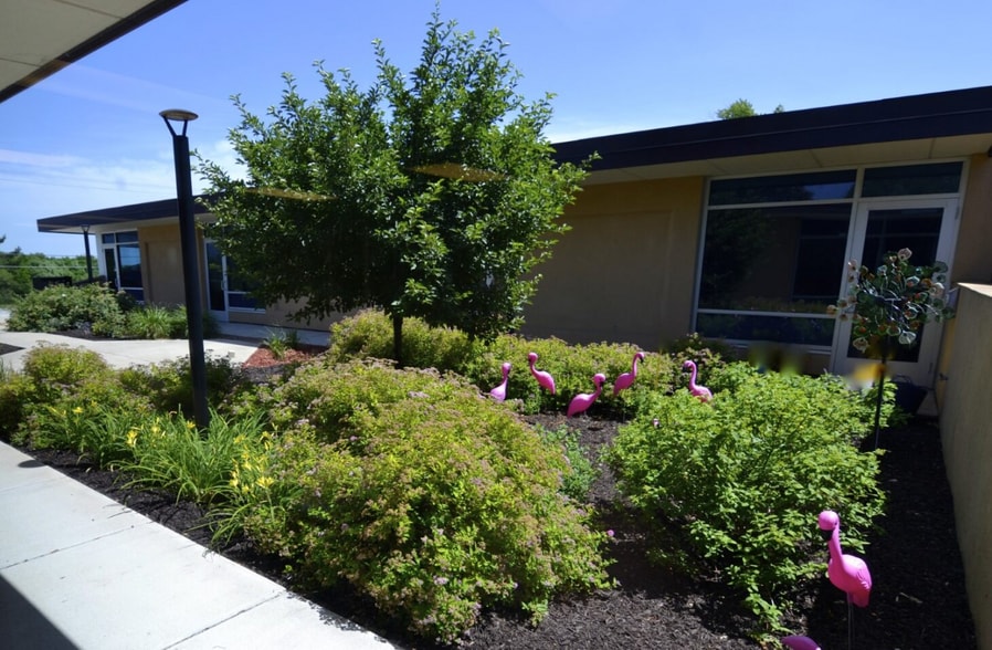 More Photos Of S22W22660 Broadway, Waukesha Office For Lease