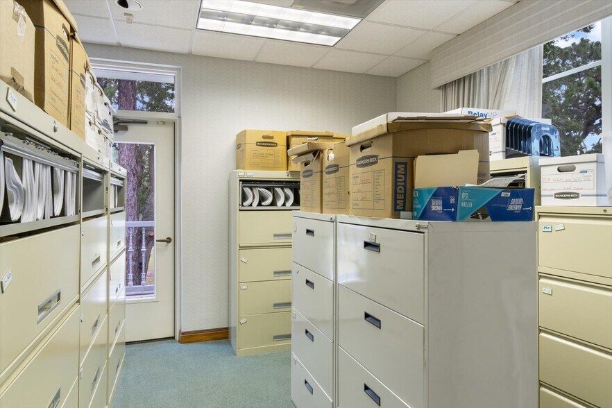 More Photos Of 268 S Suncoast Blvd, Crystal River Office For Sale