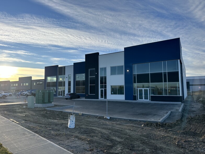 Primary Photo Of 7071 107 Av SE, Calgary Warehouse For Lease