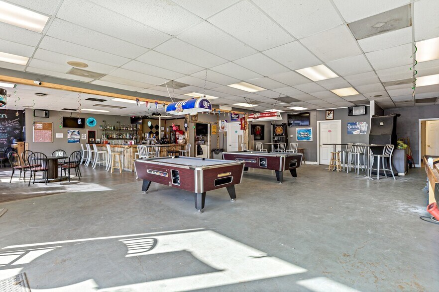 More Photos Of 516-522 Benham St, Bonne Terre Office For Lease