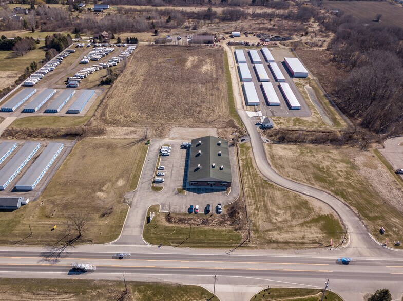 Primary Photo Of 3390 N State Rd, Davison Medical For Sale