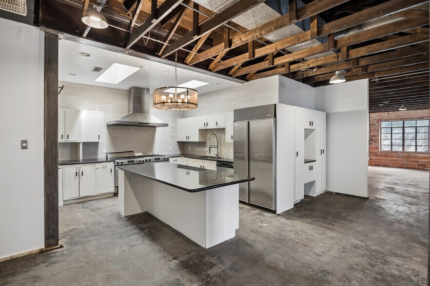 More Photos Of 2602 Kings Rd, Dallas Religious Facility For Sale