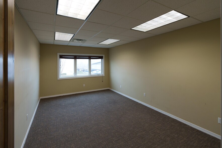 More Photos Of 2441 S 1560 W, Woods Cross Manufacturing For Lease