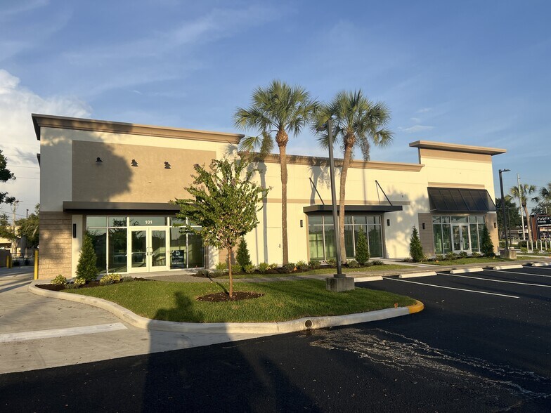More Photos Of 3414 Bell Shoals Rd, Valrico General Retail For Lease