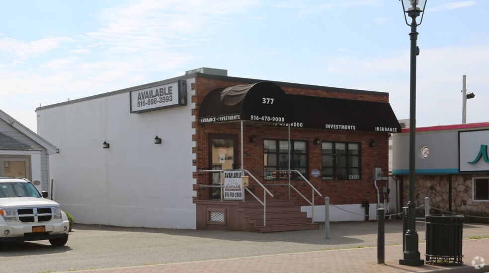 More Photos Of 377 Woodcleft Ave, Freeport Storefront Retail Residential For Sale