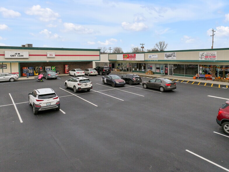 More Photos Of 1629 Ashland Rd, Greenup Freestanding For Sale