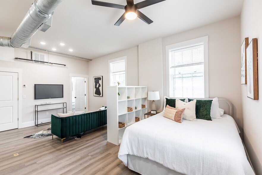 More Photos Of 4000 Colerain Ave, Cincinnati Apartments For Lease