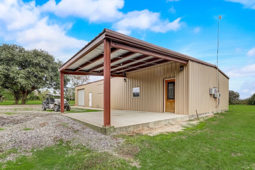 More Photos Of 18703 Hopfe Rd, Hockley Land For Sale