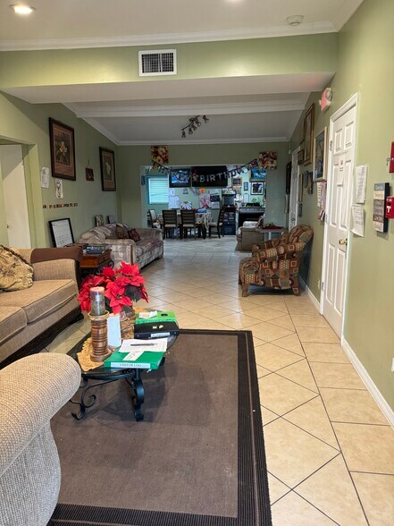 More Photos Of 8 E Summit St, Apopka Specialty For Sale