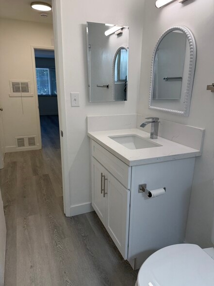 More Photos Of 6060 Cadillac Ave, Los Angeles Multifamily For Sale