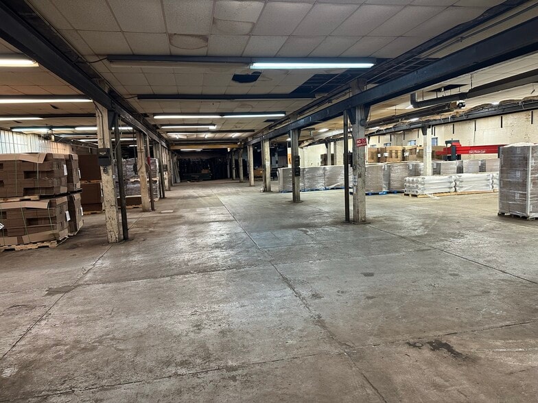 More Photos Of 4530 N 25th St, Terre Haute Warehouse For Lease