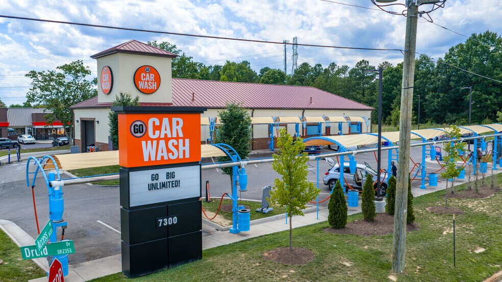 More Photos Of 7300 Hull Street Rd, North Chesterfield Carwash For Sale