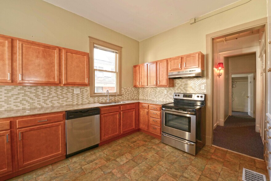 More Photos Of 1127 12th St, Boulder Apartments For Sale