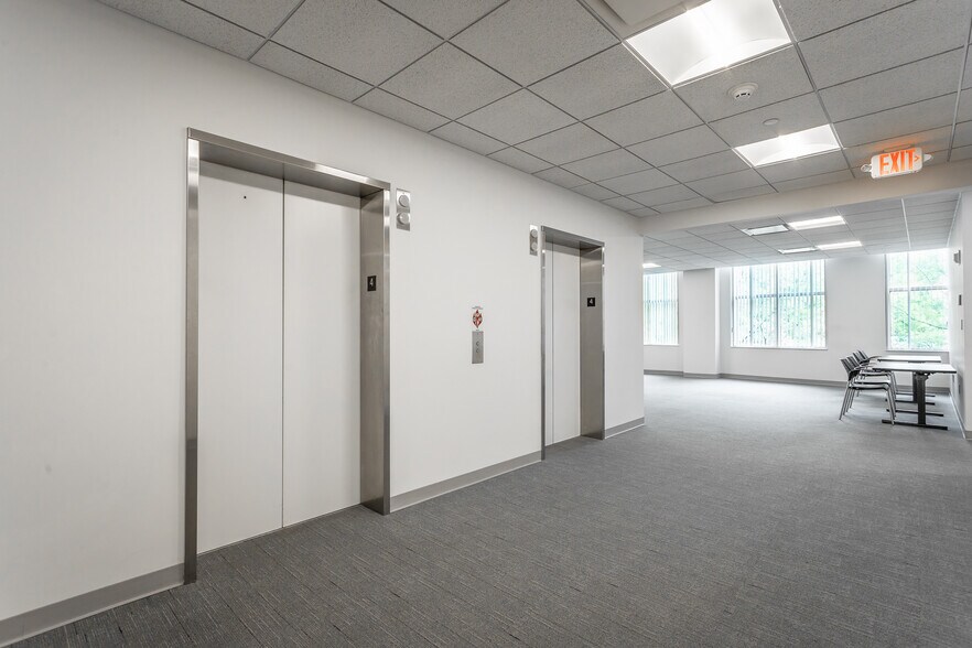 More Photos Of 811 Broad St, Chattanooga Medical For Lease