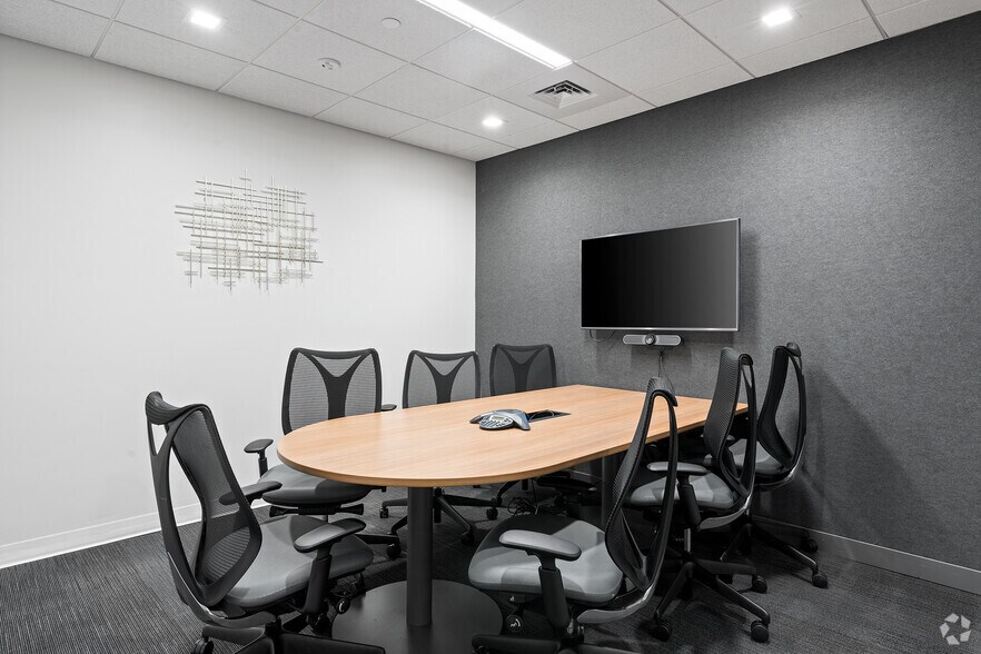 More Photos Of 44 S Broadway, White Plains Coworking Space