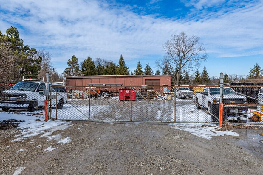 More Photos Of 3946 Indian Ripple Rd, Dayton Warehouse For Lease