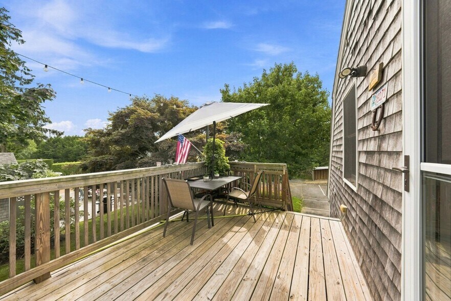 More Photos Of 148 Katama Rd, Edgartown Flex For Sale