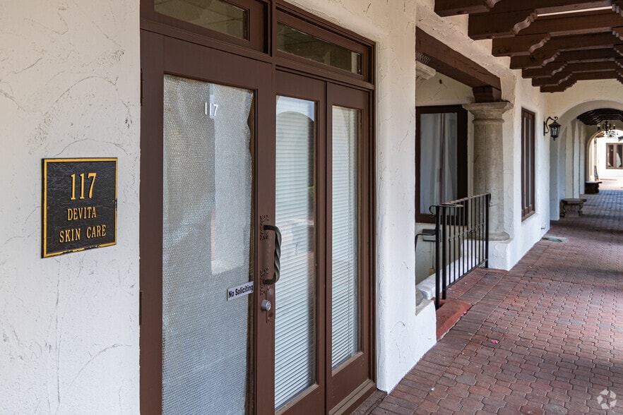 More Photos Of 4150 W Peoria Ave, Phoenix Office For Lease