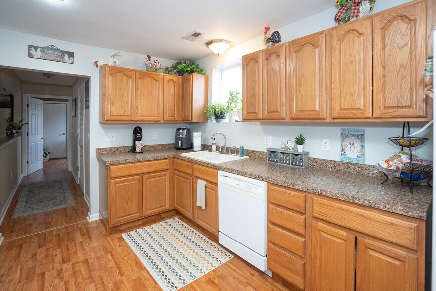 More Photos Of 596 Busha Hwy, Marysville Bar For Sale