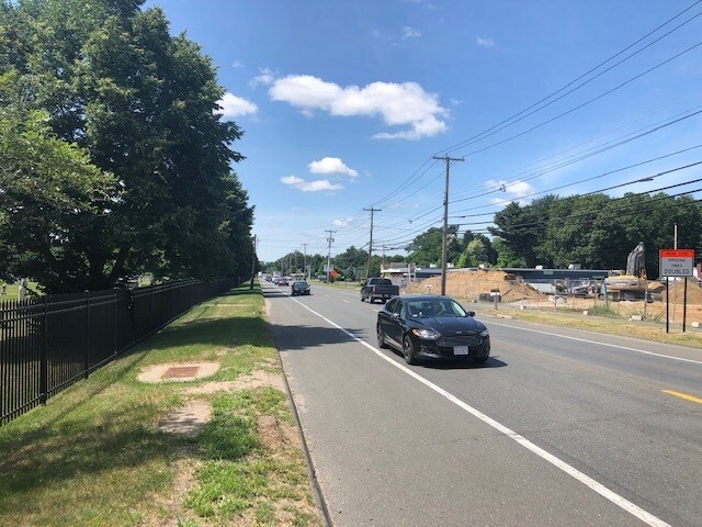 More Photos Of 212 Southampton Rd, Westfield Freestanding For Lease