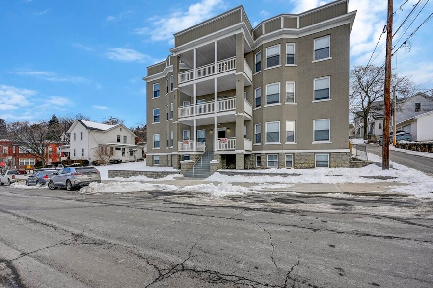 More Photos Of 1513-1515 Vine St, Scranton Apartments For Sale