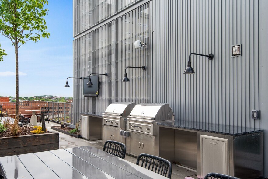 More Photos Of 901 W St NW, Washington Apartments For Lease