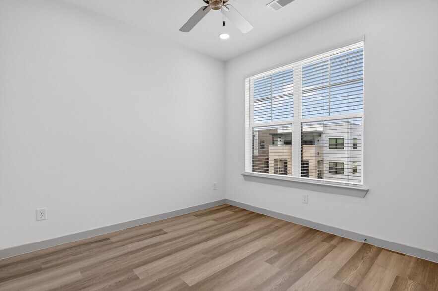 More Photos Of 3133 Cockrell Ave, Fort Worth Apartments For Sale
