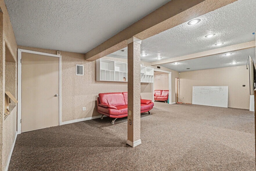 More Photos Of 5133 FL-54, New Port Richey Office Residential For Lease