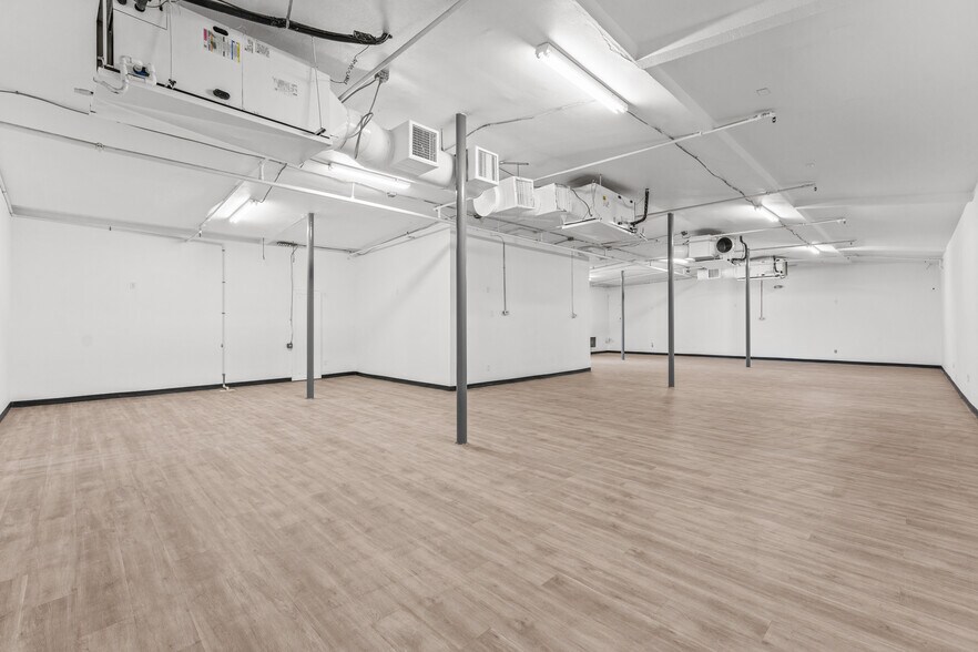 More Photos Of 3535 N Anza Rd, Palm Springs Warehouse For Sale