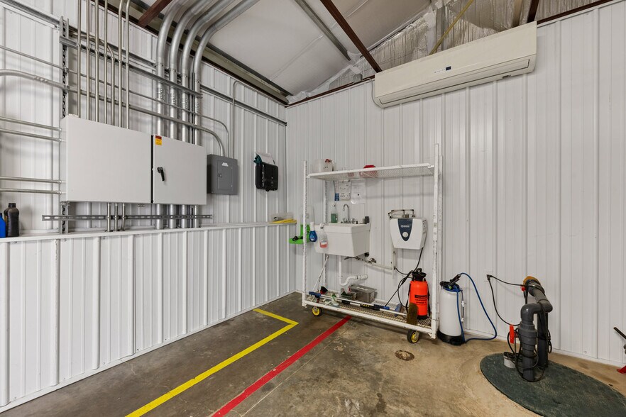 More Photos Of 50100 E State Highway 96, Boone Flex For Sale