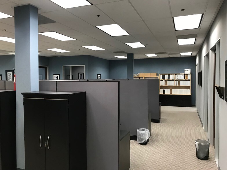 More Photos Of 209 Avenida Fabricante, San Clemente Office For Lease