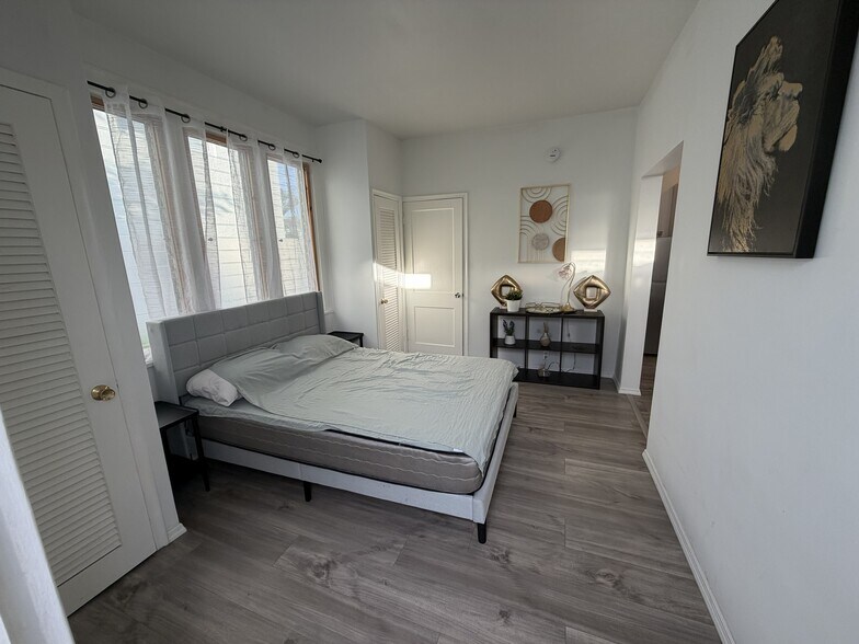 More Photos Of 811 SE 16th St, Fort Lauderdale Apartments For Sale