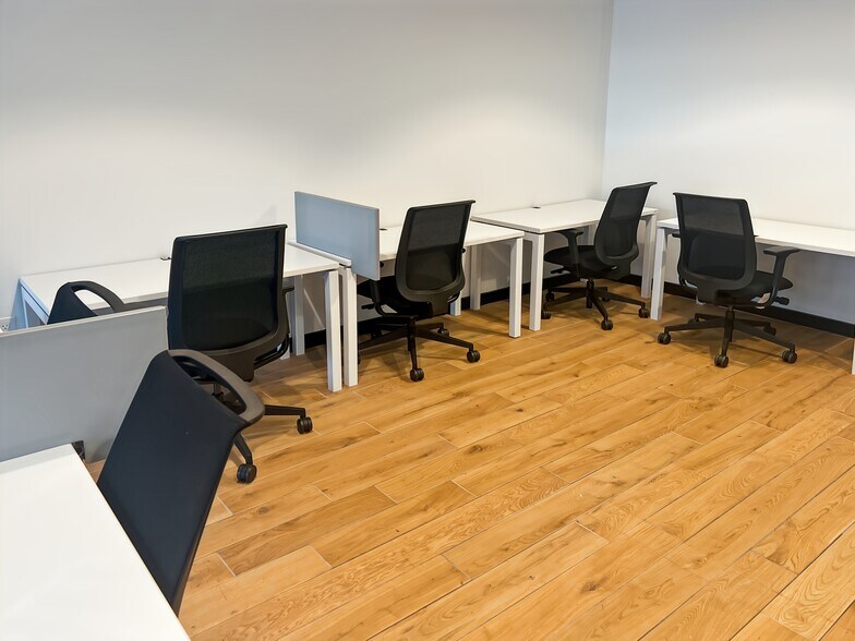 More Photos Of 1372 Peachtree St NE, Atlanta Coworking Space