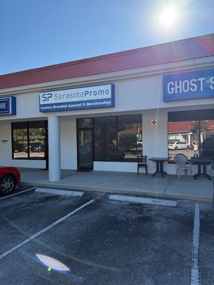 More Photos Of 5881-5897 Whitfield Ave, Sarasota General Retail For Lease