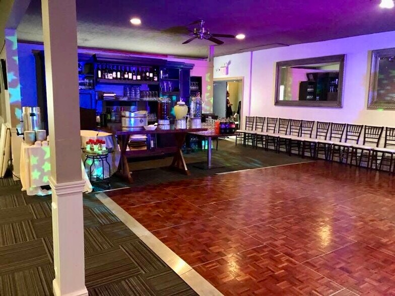 More Photos Of 1591 OH-45, Austinburg Restaurant For Sale