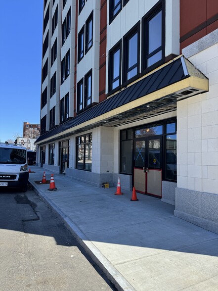 More Photos Of 21 Central St, Manchester General Retail For Lease