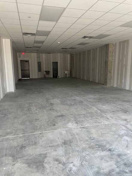 More Photos Of 3061 Godwin Blvd, Suffolk Multifamily For Sale