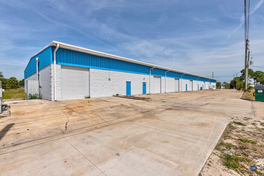 More Photos Of 275 Barnes Blvd, Rockledge Manufacturing For Lease