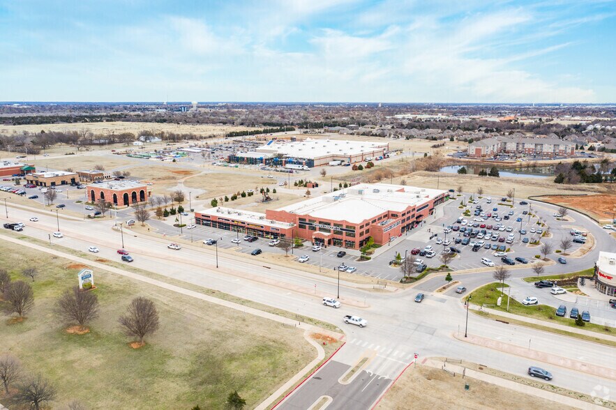 More Photos Of 1200-1260 W Covell Rd, Edmond General Retail For Lease