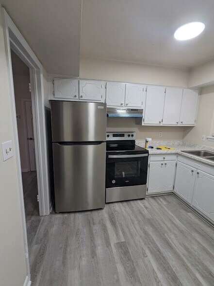 More Photos Of 1507 Tucker St, Greensboro Apartments For Sale