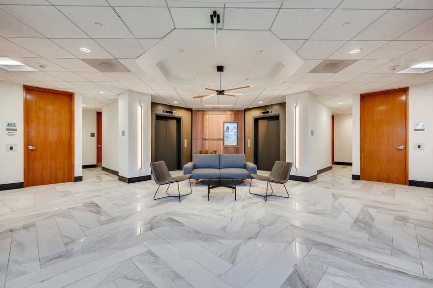 More Photos Of 385 Inverness Pky, Englewood Unknown For Lease