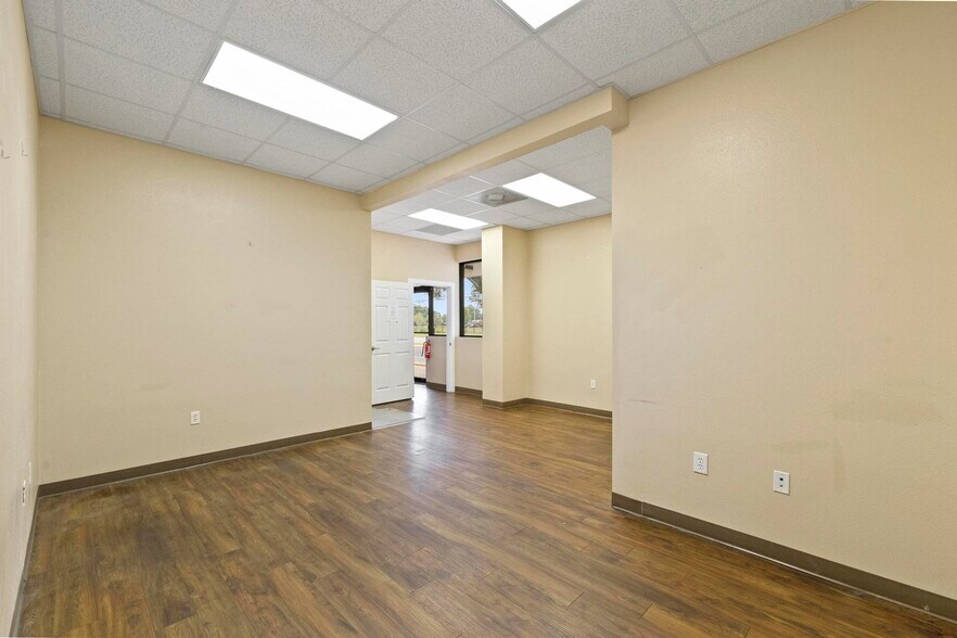 More Photos Of 1851 St Mary Ave, Pensacola Medical For Lease