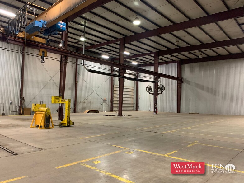 More Photos Of 5711 E FM 40, Lubbock Manufacturing For Sale