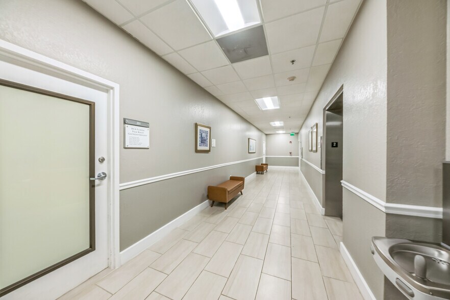 More Photos Of 12953 Palm West Dr, Loxahatchee Medical For Lease